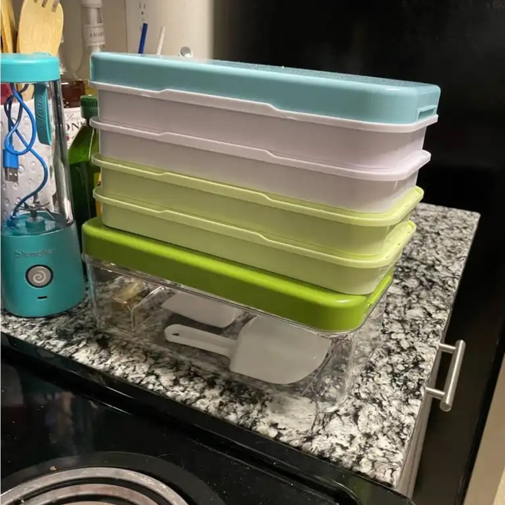 I’ve cube trays and storage box